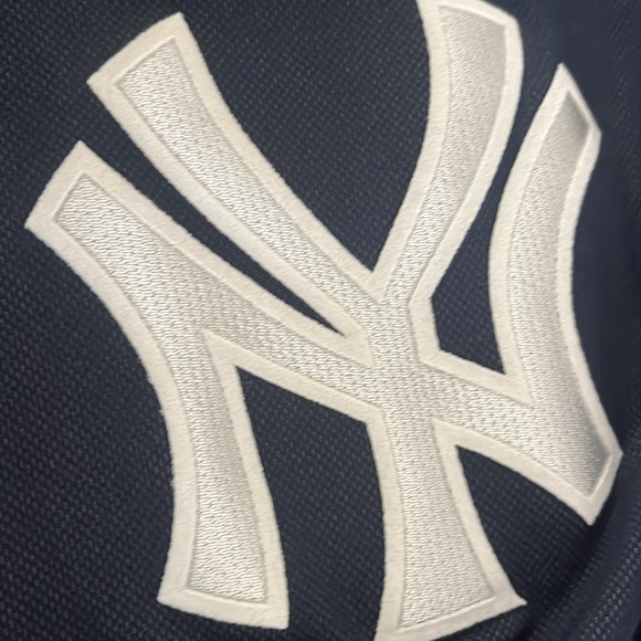 Vintage MLB New York Yankees Majestic Jersey-Top - Picture 13 of 15
